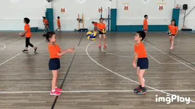 两战步行者69分：湖人横扫步行者里夫斯居功 间隙性断电或因球权